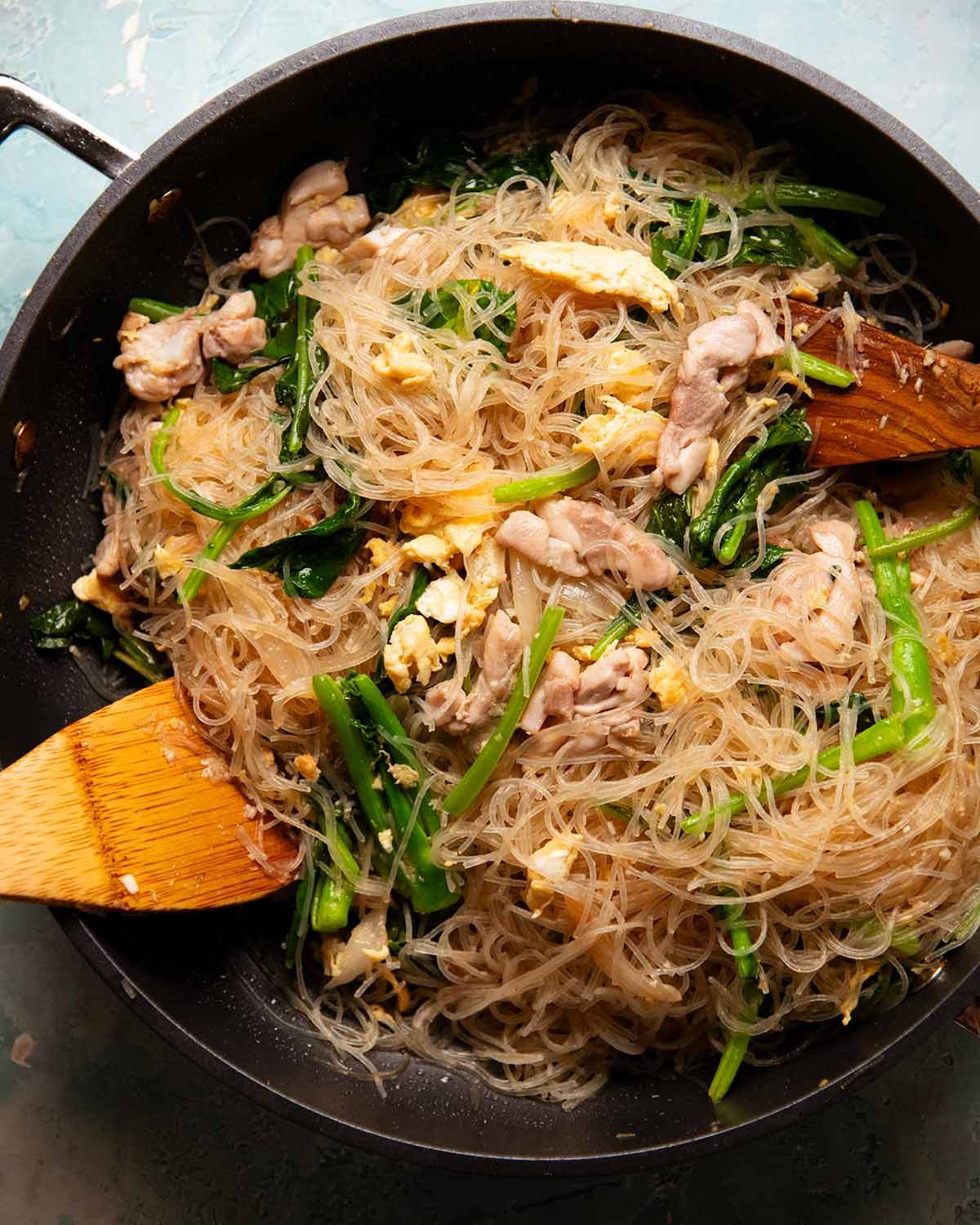 Thai glass noodles (Pad Woon Sen) - RecipeTin Eats