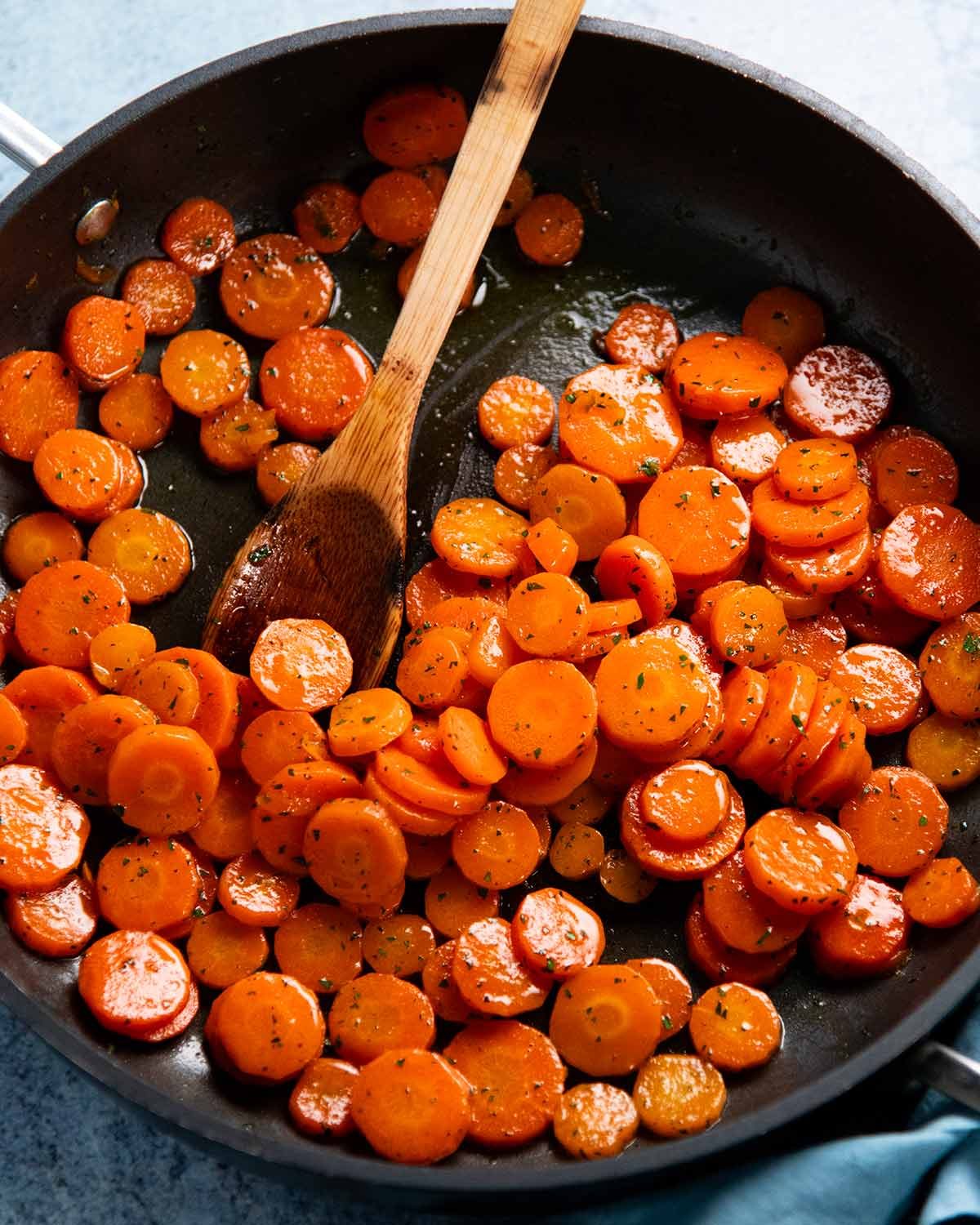 French Glazed Carrots - Carottes Vichy