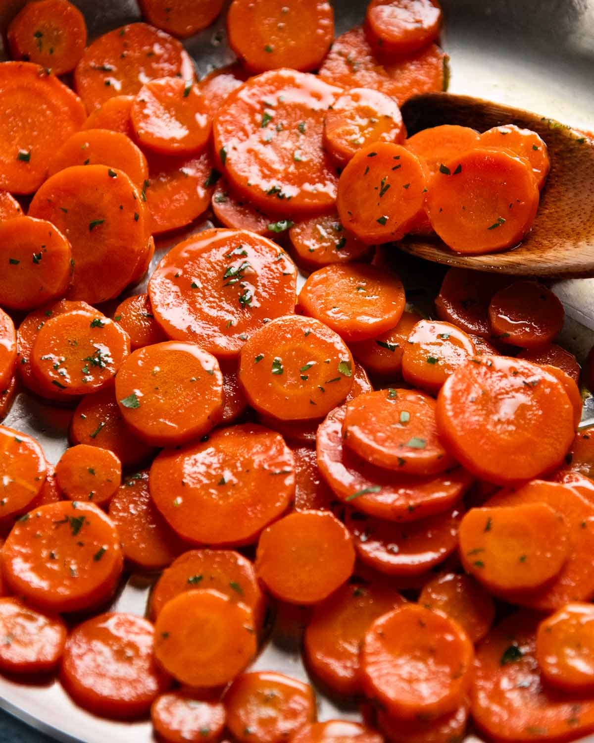 French Glazed Carrots - Carottes Vichy