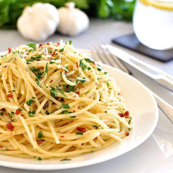 EASY PASTA RECIPES FOR BEGINNERS