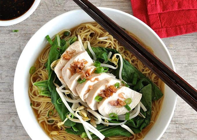 {350 calories, super easy} Foolproof method to make perfect poached chicken for this delicious noodle soup!