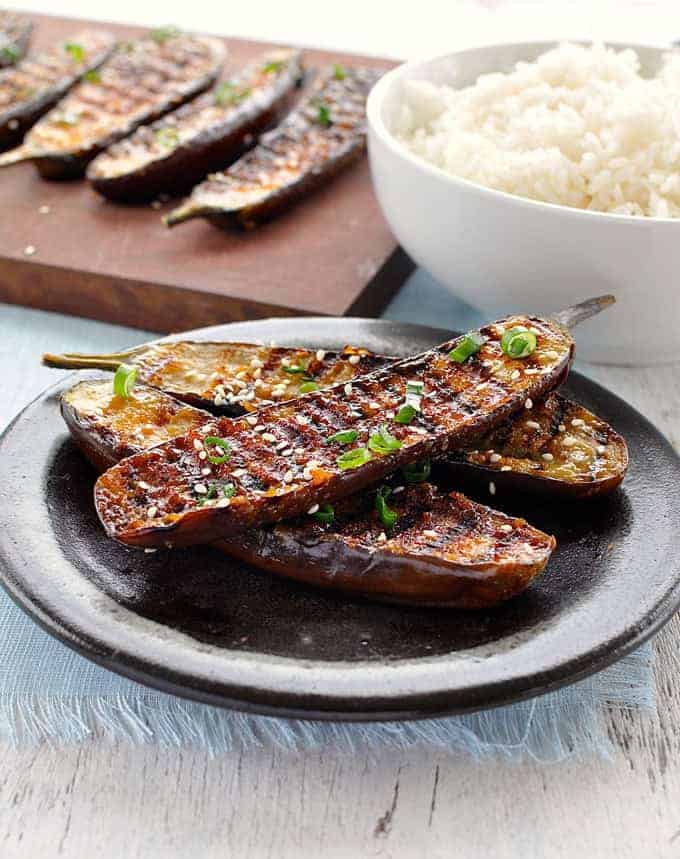 Melt-in-your-mouth eggplant with an incredible caramelised miso glazed. So simple and fast to make. #grilling #BBQ #barbecue #vegan #vegetarian