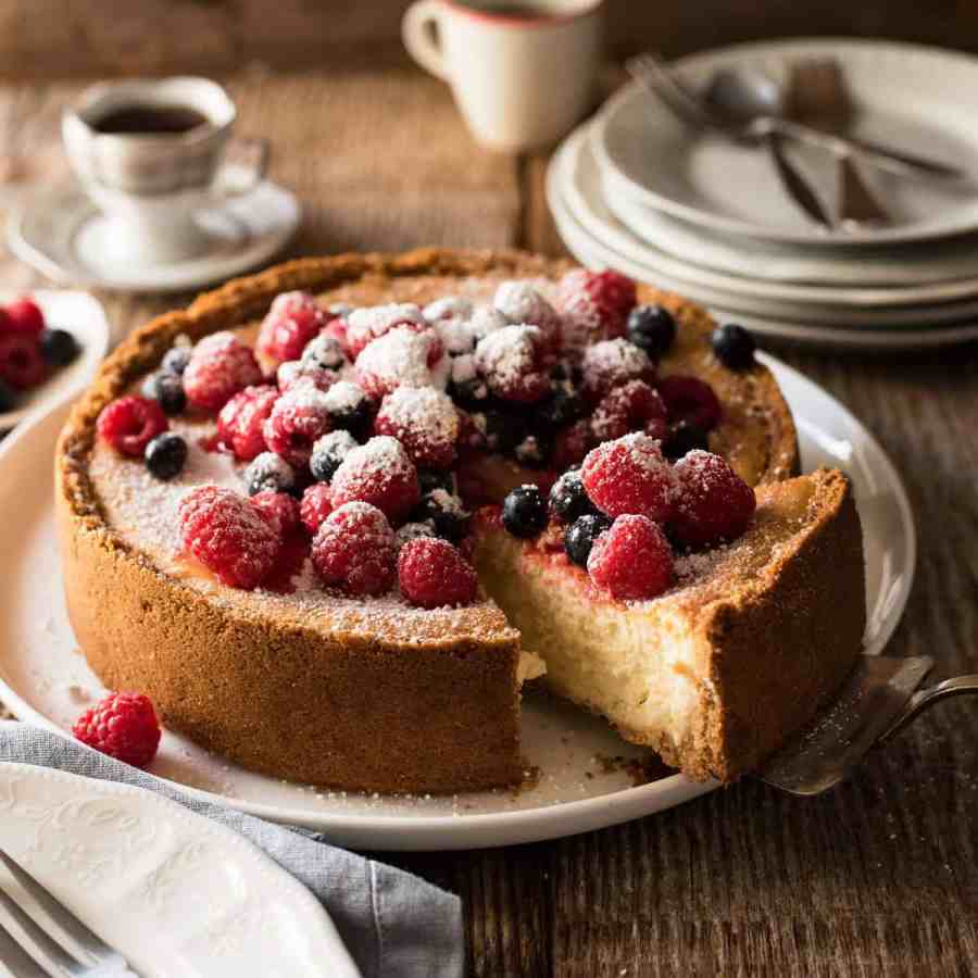 Baked Cheesecake decorated with berries