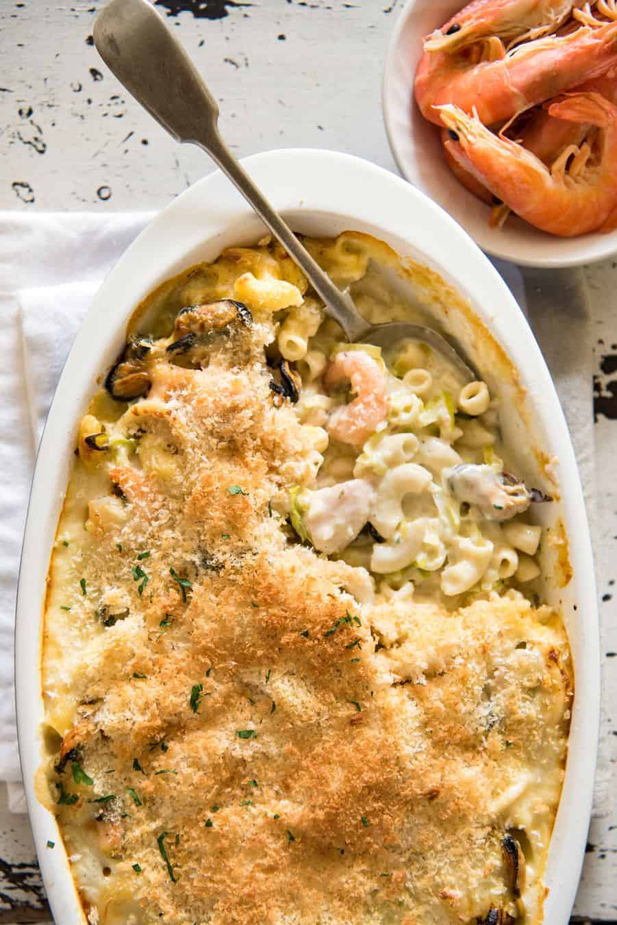 Seafood Gratin Pasta Bake - mixed seafood (your choice!) and pasta baked in a creamy sauce with a crunchy breadcrumb and cheese topping!