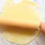Preparation of easy homemade quiche crust