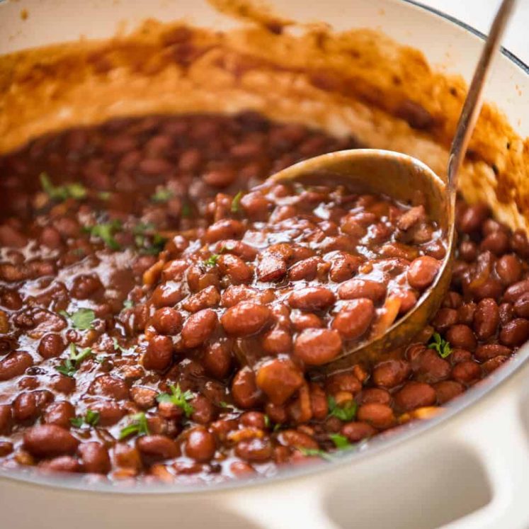 Homemade Baked Beans with Bacon - Thick, rich, luscious sauce with a perfect balance of sweet, tang and plenty of savoury! www.recipetineats.com
