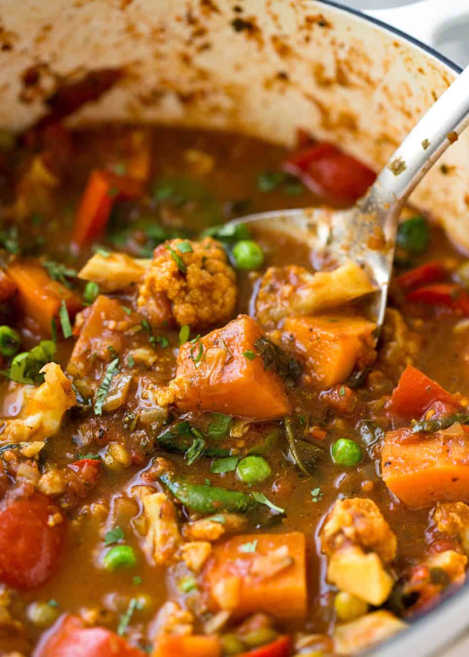 Mixed Vegetable Curry that packs a flavour punch, made with common everyday spices. Make this mild or spicy! recipetineats.com