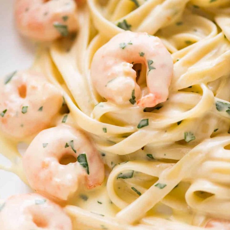 This Creamy Garlic Prawn Pasta is for all those nights when nothing but a creamy pasta will do. www.recipetineats.com