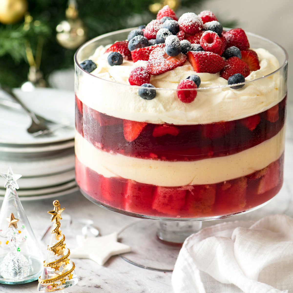 Christmas Trifle! | RecipeTin Eats
