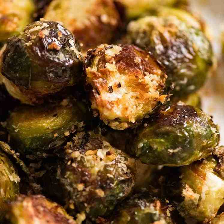 Close up of CRISPY Parmesan Garlic Roasted Brussels sprouts
