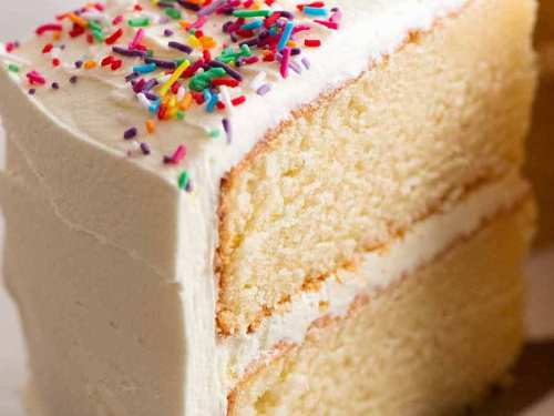 Uncooked Spaghetti Saves Cake's Frosting