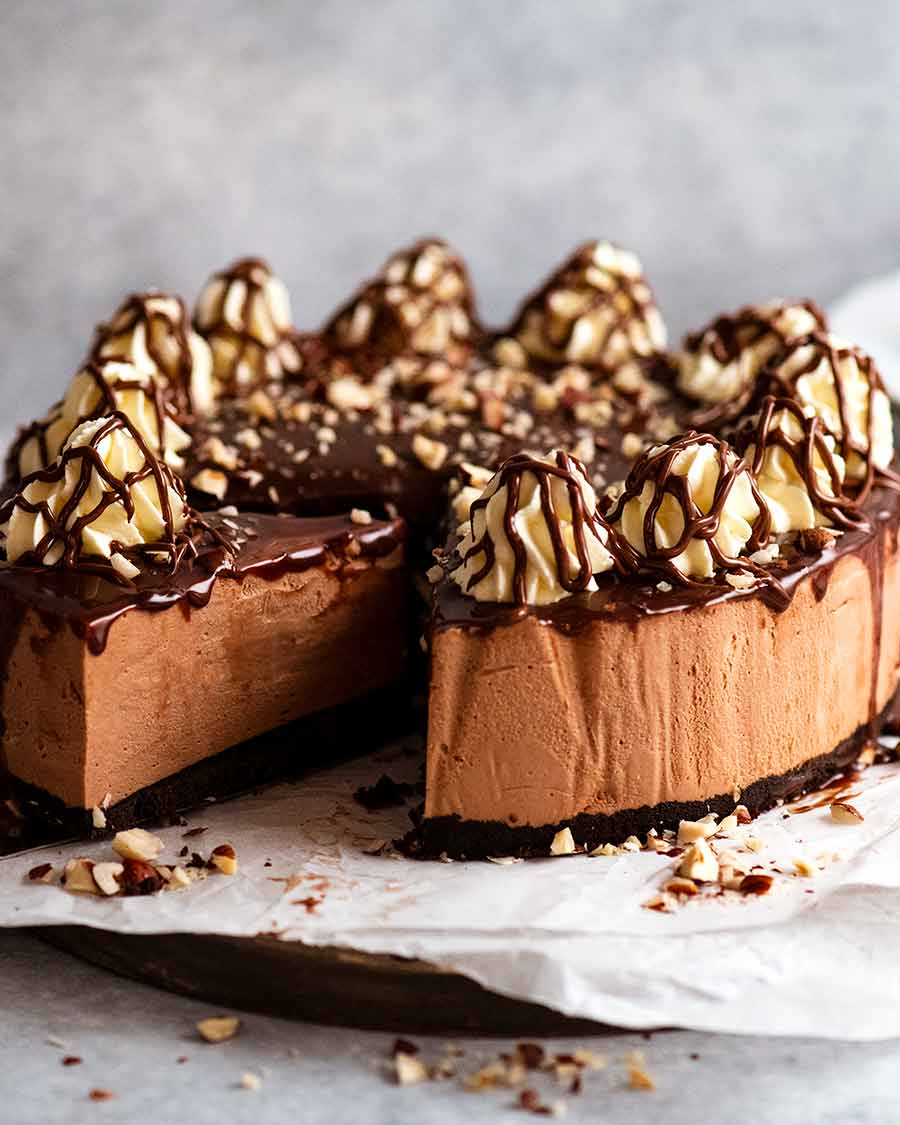 Nutella Cheesecake (No Baeady to be servedke) on a plate, r