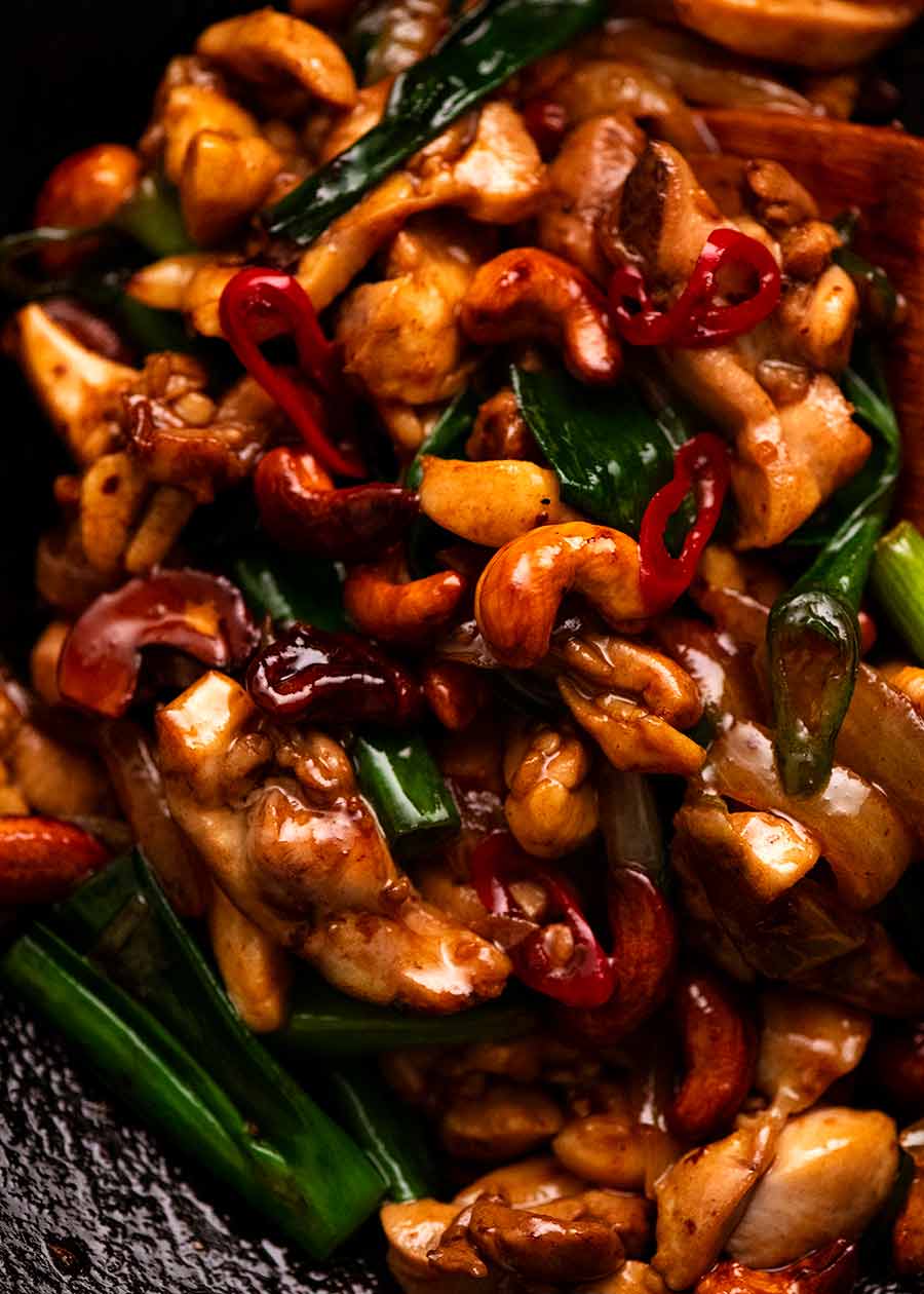 Close up photo of Thai Cashew Chicken Stir Fry