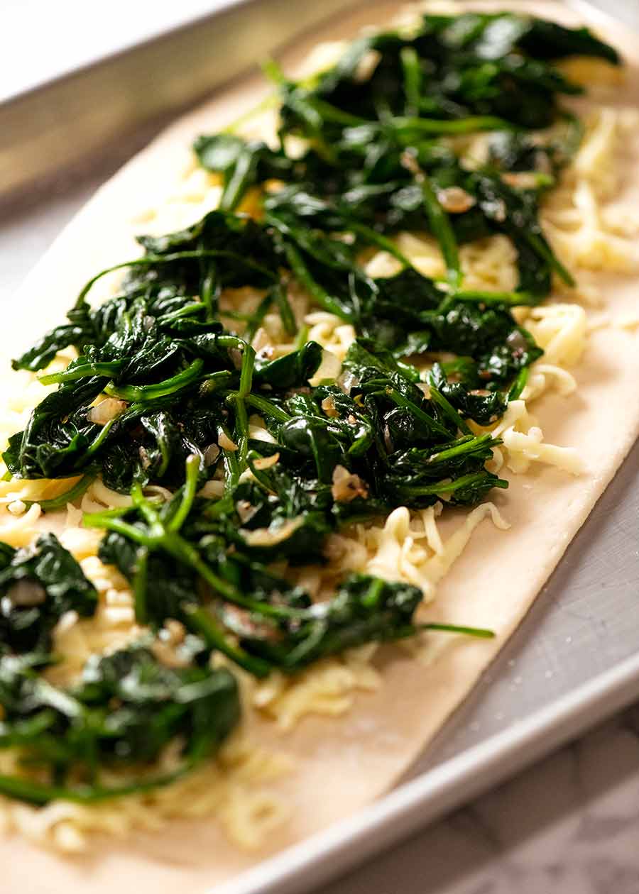 Making of Spinach Pide