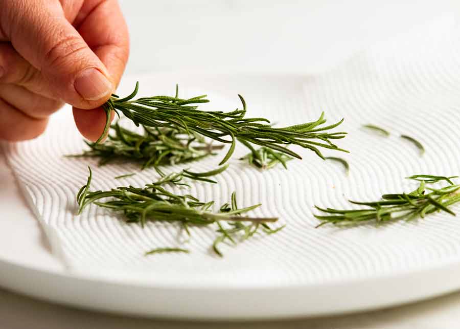 Rosemary dried in microwave