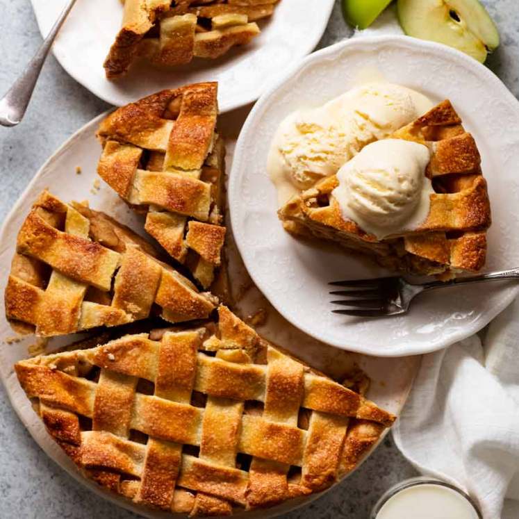 Overhead photo of serving apple pie