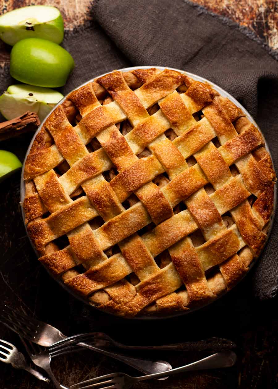 Overhead photo of apple pie whole