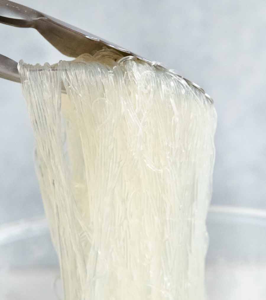 Glass noodles cellophane dry bean thread noodles