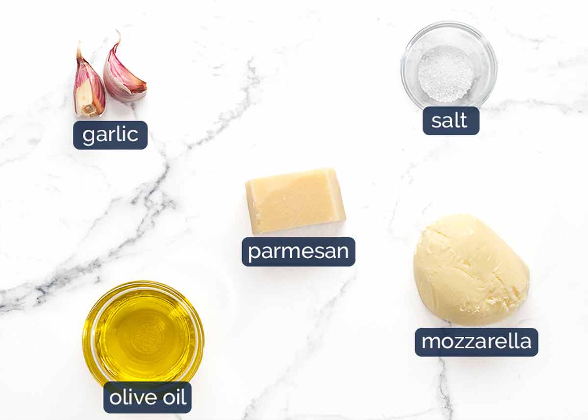 Ingredients in Garlic cheese pizza