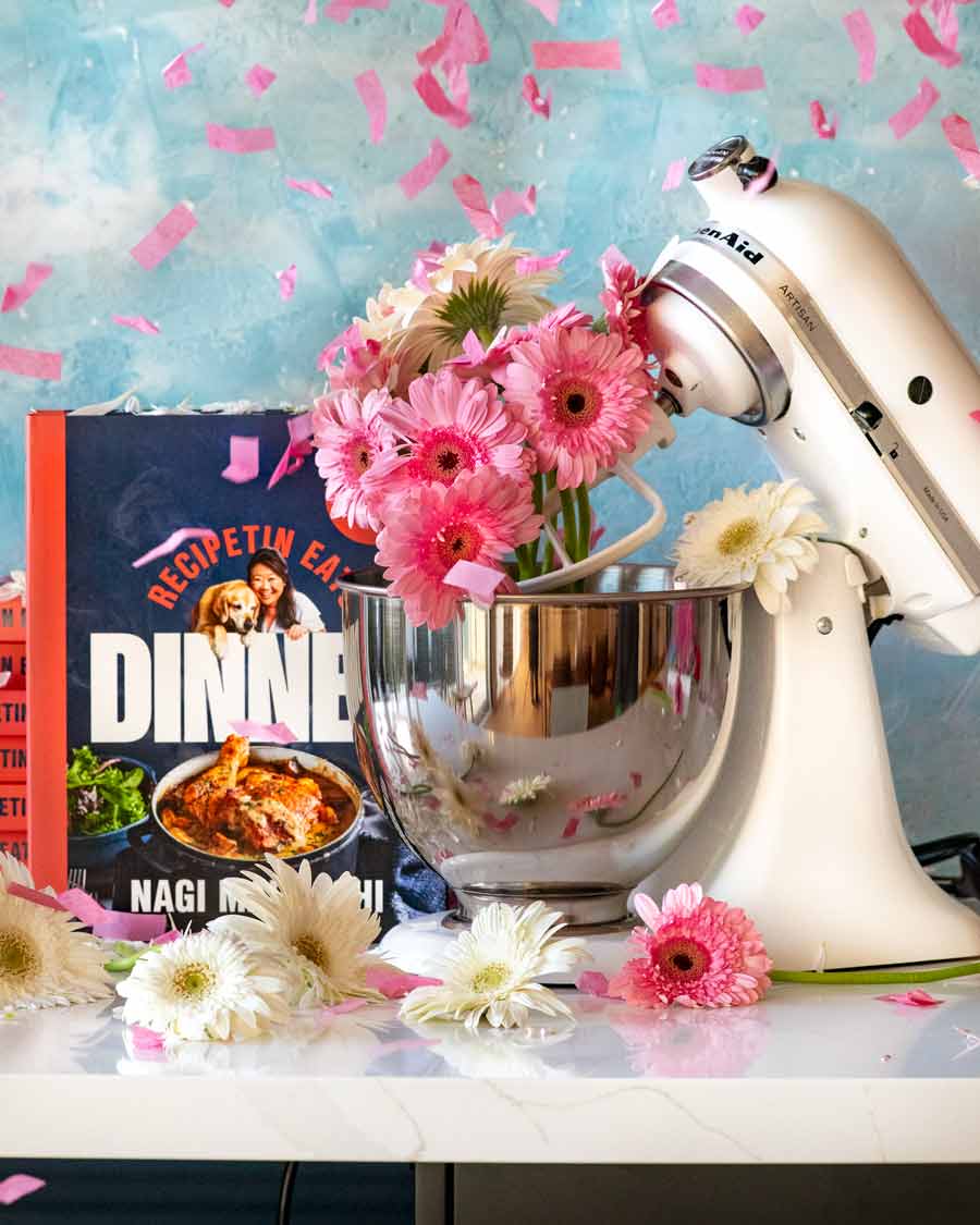 Mothers' Day 2023 stand mixer giveaway