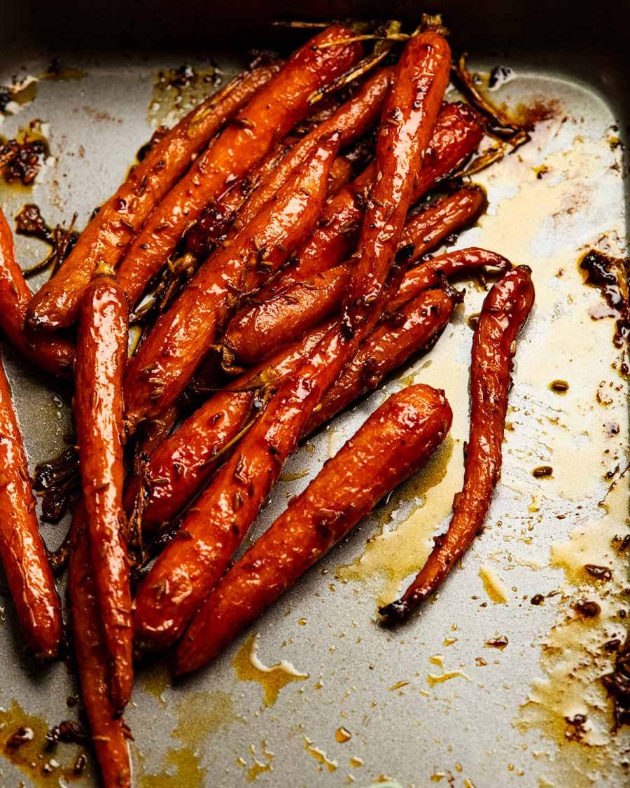 Roasted spicy maple carrots